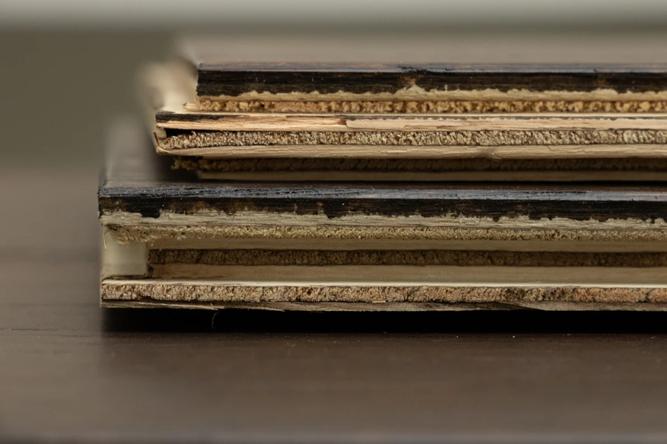 Natural Engineered Flooring Oak Black Tea Brushed UV Oiled 14/3mm By 190mm By 400-1500mm 7 Natural Engineered Flooring Oak Black Tea Brushed UV Oiled 14/3mm By 190mm By 400-1500mm - Image 5