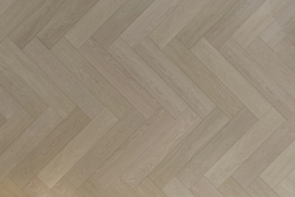 Prime Engineered Flooring Oak Herringbone Ribolla Brushed Uv Matt Lacquered 14/3mm By 90mm By 450mm 7 Prime Engineered Flooring Oak Herringbone Ribolla Brushed Uv Matt Lacquered 14/3mm By 90mm By 450mm - Image 5