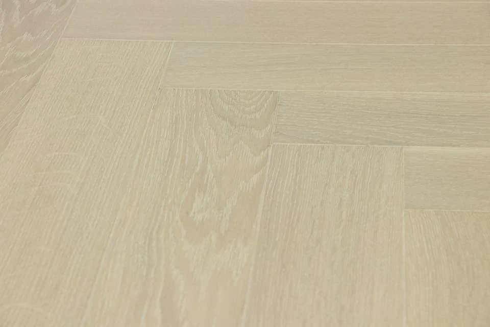Prime Engineered Flooring Oak Herringbone Polar White Brushed UV Semi Matt Lacquered 14/3mm By 128mm By 600mm 5 Prime Engineered Flooring Oak Herringbone Polar White Brushed UV Semi Matt Lacquered 14/3mm By 128mm By 600mm - Image 3