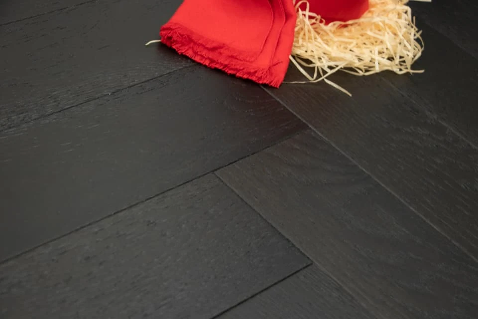 Natural Engineered Flooring Oak Herringbone Jet Black Brushed UV Oiled 15/4mm By 125mm By 600mm 5 Natural Engineered Flooring Oak Herringbone Jet Black Brushed UV Oiled 15/4mm By 125mm By 600mm - Image 3