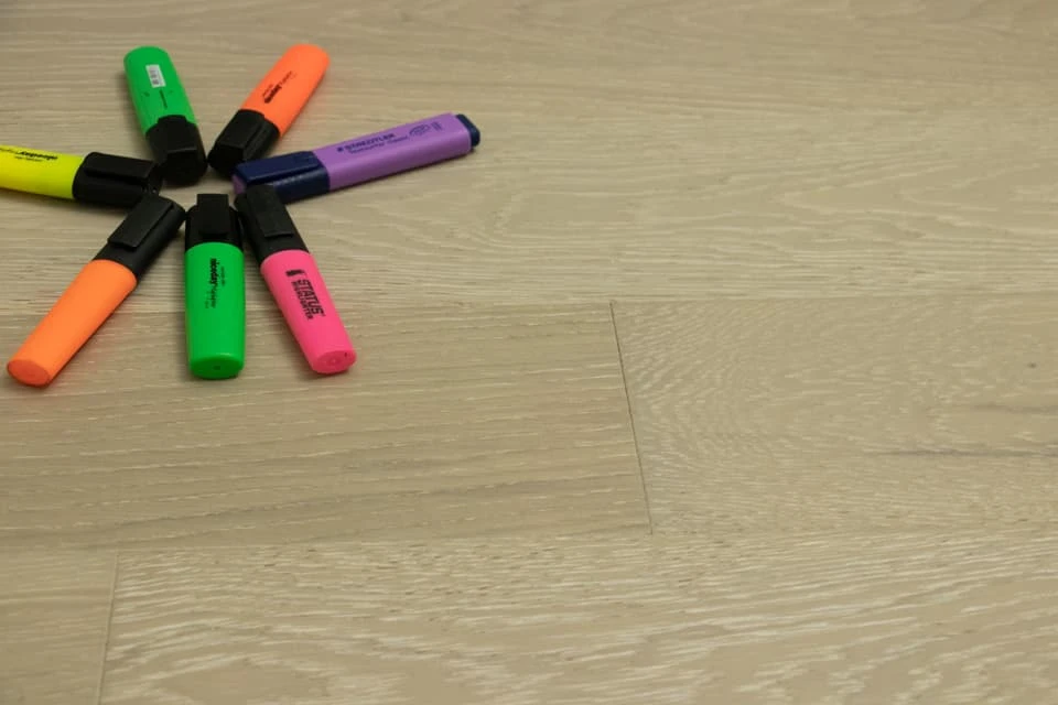 Natural Engineered Flooring Oak Sunny White Brushed UV Oiled 14/3mm By 150mm By 400-1500mm 3 Natural Engineered Flooring Oak Sunny White Brushed UV Oiled 14/3mm By 150mm By 400-1500mm