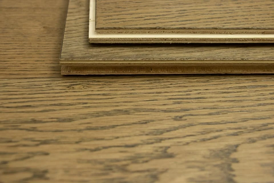 Prime Engineered Flooring Oak Cognac Brushed UV Lacquered 14/3mm By 150mm By 400-1500mm 8 Prime Engineered Flooring Oak Cognac Brushed UV Lacquered 14/3mm By 150mm By 400-1500mm - Image 6