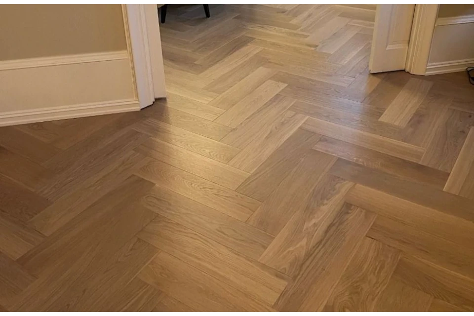 Prime Engineered Flooring Oak Click Herringbone Native Light Brushed Uv Lacquered 12/3mm By 120mm By 600mm 3 Prime Engineered Flooring Oak Click Herringbone Native Light Brushed Uv Lacquered 12/3mm By 120mm By 600mm