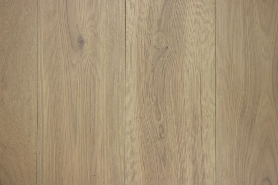 Natural Engineered Flooring Oak Bespoke Vienna Hardwax Oiled 16/4mm By 220mm By 1500-2400mm 5 Natural Engineered Flooring Oak Bespoke Vienna Hardwax Oiled 16/4mm By 220mm By 1500-2400mm - Image 3