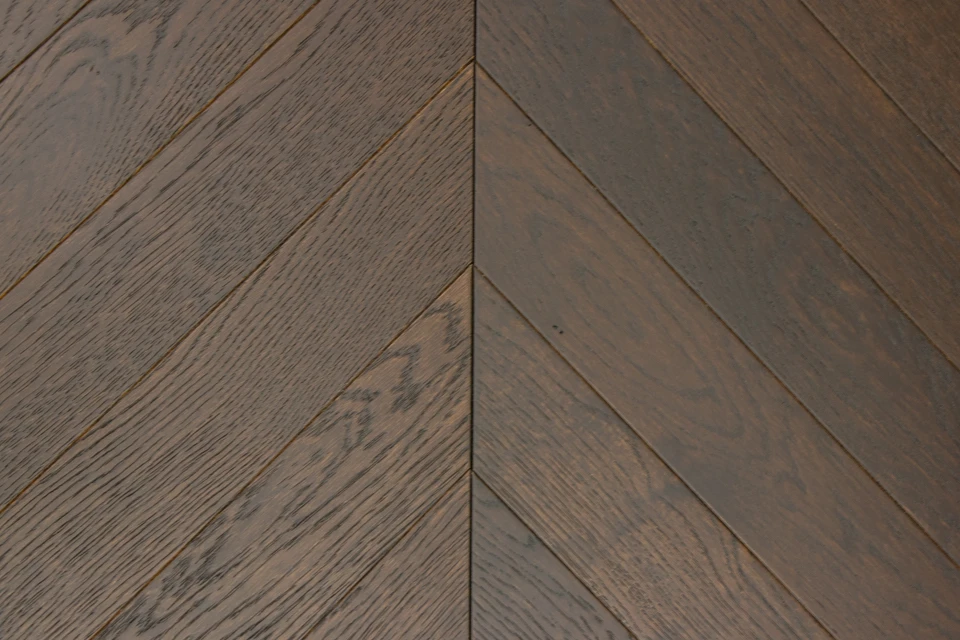 Natural Engineered Flooring Oak Chevron Black Tea Light Brushed UV Oiled 15/4mm By 90mm By 600mm 8 Natural Engineered Flooring Oak Chevron Black Tea Light Brushed UV Oiled 15/4mm By 90mm By 600mm - Image 6