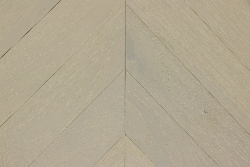 Natural Engineered Flooring Oak Chevron Double White Light Brushed UV Lacquered 15/4mm By 90mm By 600mm 5 Natural Engineered Flooring Oak Chevron Double White Light Brushed UV Lacquered 15/4mm By 90mm By 600mm - Image 3