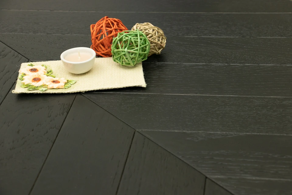 Natural Engineered Flooring Oak Chevron Jet Black Light Brushed UV Lacquered 15/4mm By 90mm By 600mm 3 Natural Engineered Flooring Oak Chevron Jet Black Light Brushed UV Lacquered 15/4mm By 90mm By 600mm