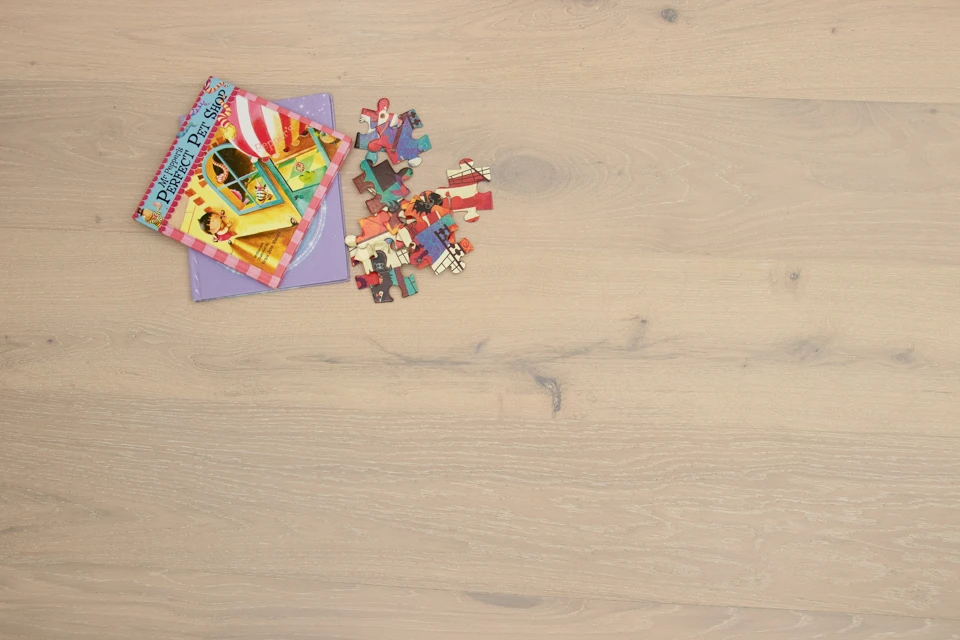 Natural Engineered Flooring Oak Click Alaska White Brushed UV Oiled 14/3mm By 190mm By 1900mm 3 Natural Engineered Flooring Oak Click Alaska White Brushed UV Oiled 14/3mm By 190mm By 1900mm