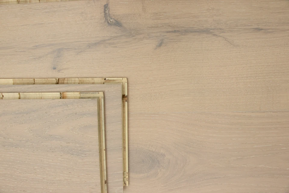 Natural Engineered Flooring Oak Click Alaska White Brushed UV Oiled 14/3mm By 190mm By 1900mm 6 Natural Engineered Flooring Oak Click Alaska White Brushed UV Oiled 14/3mm By 190mm By 1900mm - Image 4