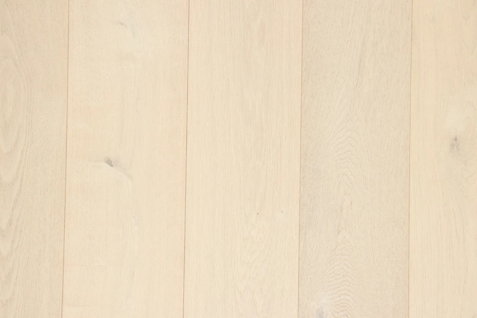 Natural Engineered Flooring Oak Click Pearl White Brushed UV Lacquered 14/3mm By 190mm By 1900mm 4 Natural Engineered Flooring Oak Click Pearl White Brushed UV Lacquered 14/3mm By 190mm By 1900mm - Image 2