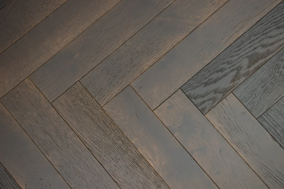 Natural Engineered Flooring Oak Herringbone Espresso Piccolo Brushed UV Oiled 15/4mm By 125mm By 600mm 5 Natural Engineered Flooring Oak Herringbone Espresso Piccolo Brushed UV Oiled 15/4mm By 125mm By 600mm - Image 3