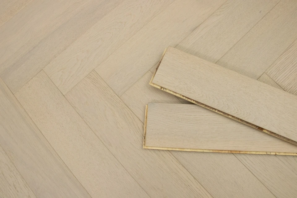 Natural Engineered Flooring Oak Herringbone White Pearl Brushed UV Lacquered 15/4mm By 90mm By 600mm 6 Natural Engineered Flooring Oak Herringbone White Pearl Brushed UV Lacquered 15/4mm By 90mm By 600mm - Image 4