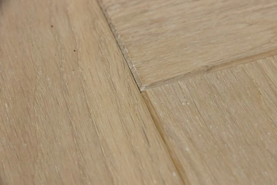 Natural Engineered Flooring Oak Herringbone White UV Oiled 14/3mm By 120mm By 600mm 5 Natural Engineered Flooring Oak Herringbone White UV Oiled 14/3mm By 120mm By 600mm - Image 3