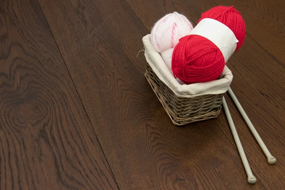 Natural Engineered Flooring Oak Coffee Brushed UV Lacquered 10/3mm By 150mm By 300-1500mm 5 Natural Engineered Flooring Oak Coffee Brushed UV Lacquered 10/3mm By 150mm By 300-1500mm - Image 3