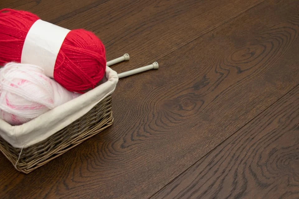 Natural Engineered Flooring Oak Coffee Brushed UV Lacquered 10/3mm By 150mm By 300-1500mm 4 Natural Engineered Flooring Oak Coffee Brushed UV Lacquered 10/3mm By 150mm By 300-1500mm - Image 2