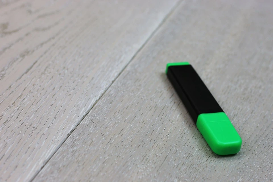 Natural Engineered Flooring Oak Mayfair Hardwax Oiled 16/4mm By 220mm By 1500-2400mm 4 Natural Engineered Flooring Oak Mayfair Hardwax Oiled 16/4mm By 220mm By 1500-2400mm - Image 2