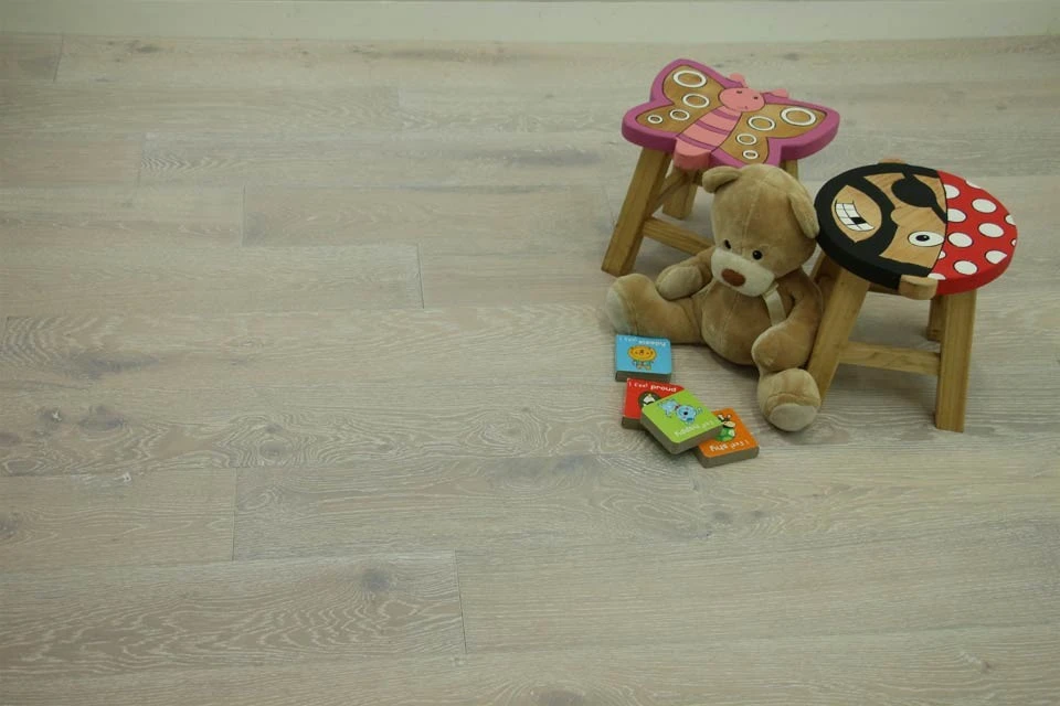 Natural Engineered Flooring Oak Sunny White Brushed UV Oiled 14/3mm By 190mm By 1900mm 5 Natural Engineered Flooring Oak Sunny White Brushed UV Oiled 14/3mm By 190mm By 1900mm - Image 3