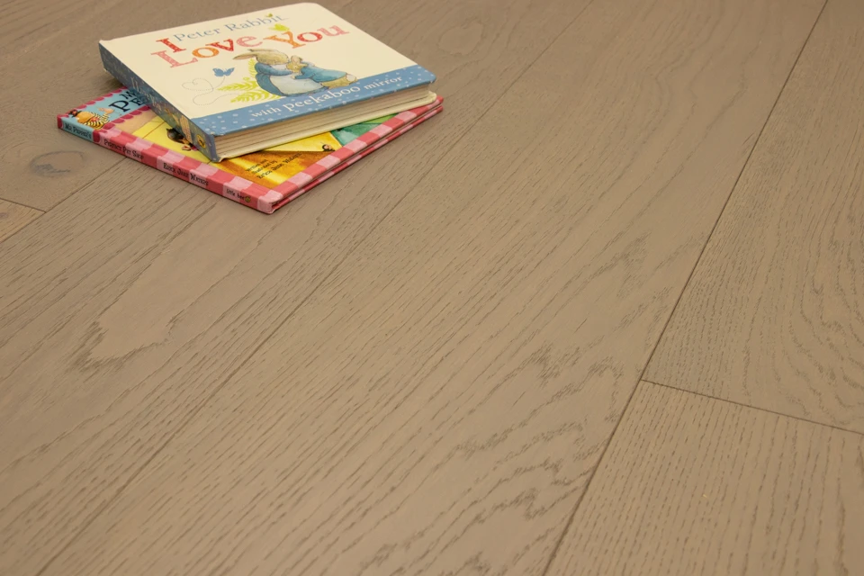 Natural Engineered Flooring Oak Click Light Grey Brushed UV Lacquered 14/3mm By 190mm By 1900mm 3 Natural Engineered Flooring Oak Click Light Grey Brushed UV Lacquered 14/3mm By 190mm By 1900mm