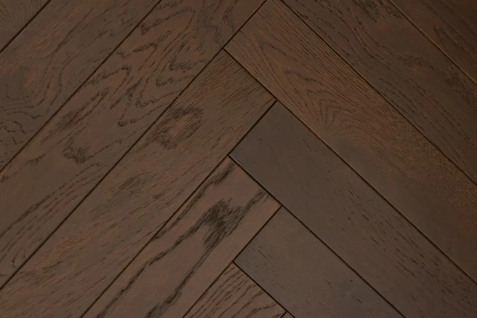 Natural Engineered Flooring Oak Herringbone Black Tea Brushed UV Oiled 15/4mm By 125mm By 600mm 4 Natural Engineered Flooring Oak Herringbone Black Tea Brushed UV Oiled 15/4mm By 125mm By 600mm - Image 2