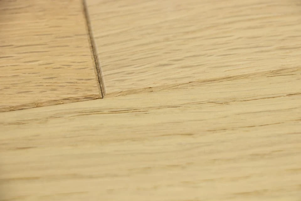 Natural Engineered Flooring Oak Non Visible Brushed UV Lacquered 20/5mm By 180mm By 1900mm 7 Natural Engineered Flooring Oak Non Visible Brushed UV Lacquered 20/5mm By 180mm By 1900mm - Image 5