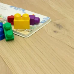 Natural Engineered Flooring Oak Non Visible Brushed UV Lacquered 20/5mm By 180mm By 1900mm 10 Natural Engineered Flooring Oak Non Visible Brushed UV Lacquered 20/5mm By 180mm By 1900mm -Wooden Flooring Elegant Shop natural engineered oak uv oiled 6 4