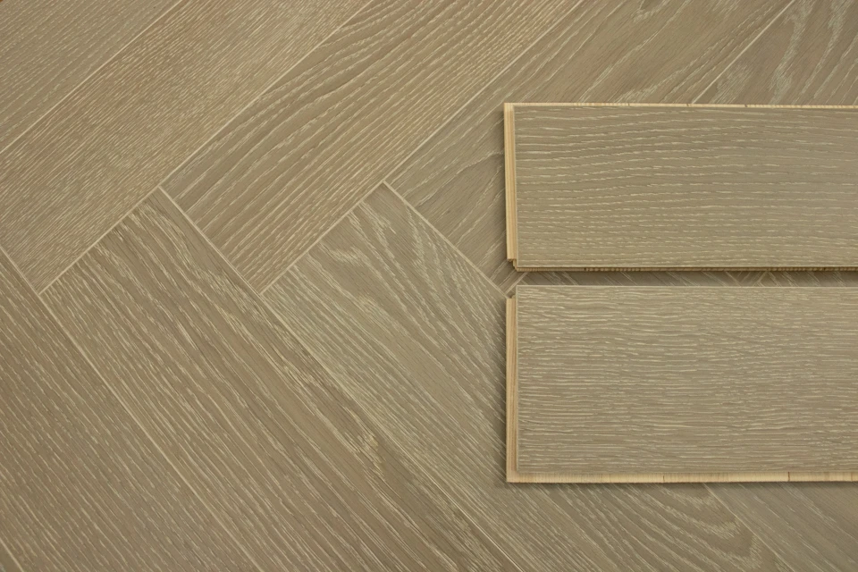 Prime Engineered Flooring Oak Herringbone Barcelona Brushed UV Matt Lacquered 14/3mm By 98mm By 790mm 6 Prime Engineered Flooring Oak Herringbone Barcelona Brushed UV Matt Lacquered 14/3mm By 98mm By 790mm - Image 4