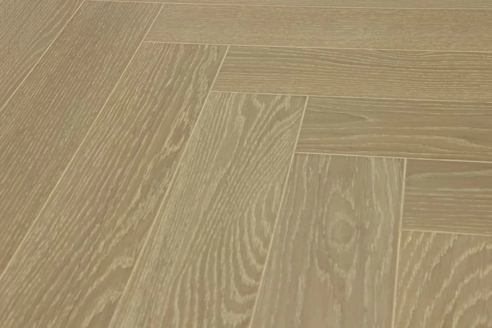 Prime Engineered Flooring Oak Herringbone Barcelona Brushed UV Matt Lacquered 14/3mm By 98mm By 490mm 6 Prime Engineered Flooring Oak Herringbone Barcelona Brushed UV Matt Lacquered 14/3mm By 98mm By 490mm - Image 4