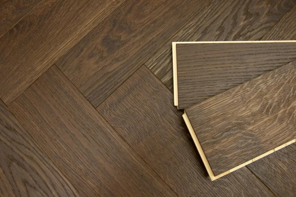 Prime Engineered Flooring Oak Herringbone Dark Smoked Brushed UV Oiled 14/3mm By 97mm By 582mm 6 Prime Engineered Flooring Oak Herringbone Dark Smoked Brushed UV Oiled 14/3mm By 97mm By 582mm - Image 4