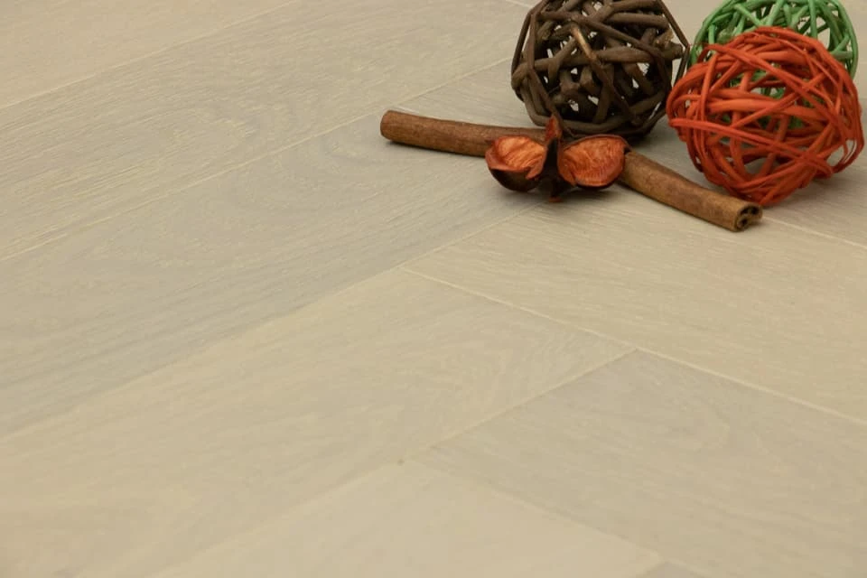 Select Engineered Flooring Oak Herringbone Double White Brushed UV Lacquered 14/3mm By 128mm By 700mm 7 Select Engineered Flooring Oak Herringbone Double White Brushed UV Lacquered 14/3mm By 128mm By 700mm - Image 5