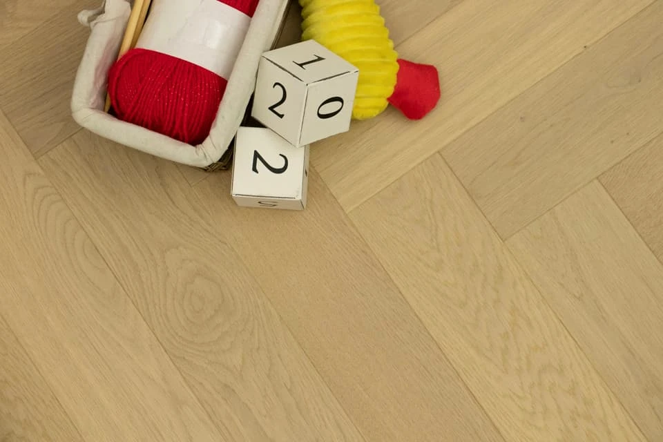 Prime Engineered Flooring Oak Herringbone Non Visible Brushed UV Matt Lacquered 14/3mm By 98mm By 588mm 3 Prime Engineered Flooring Oak Herringbone Non Visible Brushed UV Matt Lacquered 14/3mm By 98mm By 588mm