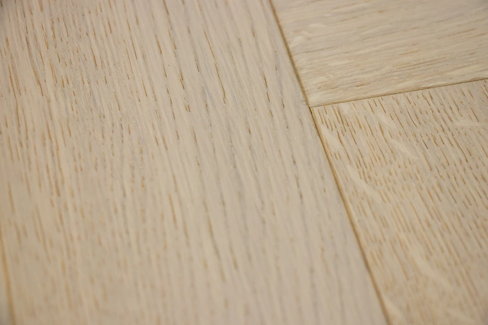 Prime Engineered Flooring Oak Herringbone White Brushed UV Oiled Eco 14/3mm By 98mm By 790mm 6 Prime Engineered Flooring Oak Herringbone White Brushed UV Oiled Eco 14/3mm By 98mm By 790mm - Image 4