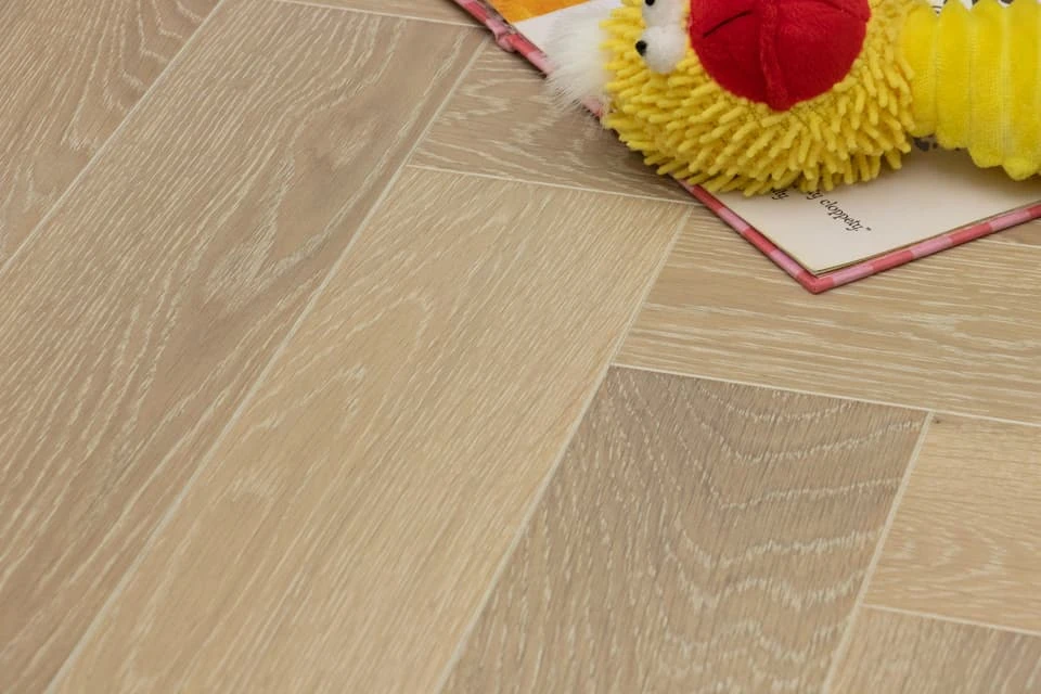 Prime Engineered Flooring Oak Herringbone Pure Brushed Wax Oiled 14/3mm By 120mm By 600mm 4 Prime Engineered Flooring Oak Herringbone Pure Brushed Wax Oiled 14/3mm By 120mm By 600mm - Image 2