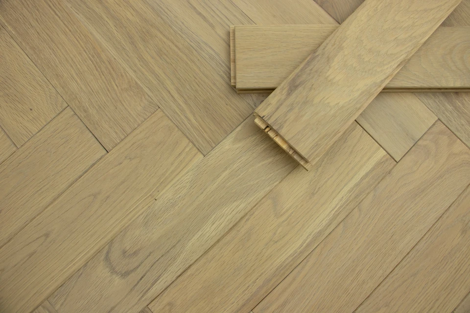 Select Solid Flooring Oak Herringbone Smoked Grey Brushed UV Oiled 18mm By 70mm By 280mm 6 Select Solid Flooring Oak Herringbone Smoked Grey Brushed UV Oiled 18mm By 70mm By 280mm - Image 4