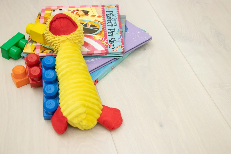 Prime Engineered Flooring Oak Snow White Brushed Wax Oiled 14/3mm By 190mm By 1900mm 4 Prime Engineered Flooring Oak Snow White Brushed Wax Oiled 14/3mm By 190mm By 1900mm - Image 2