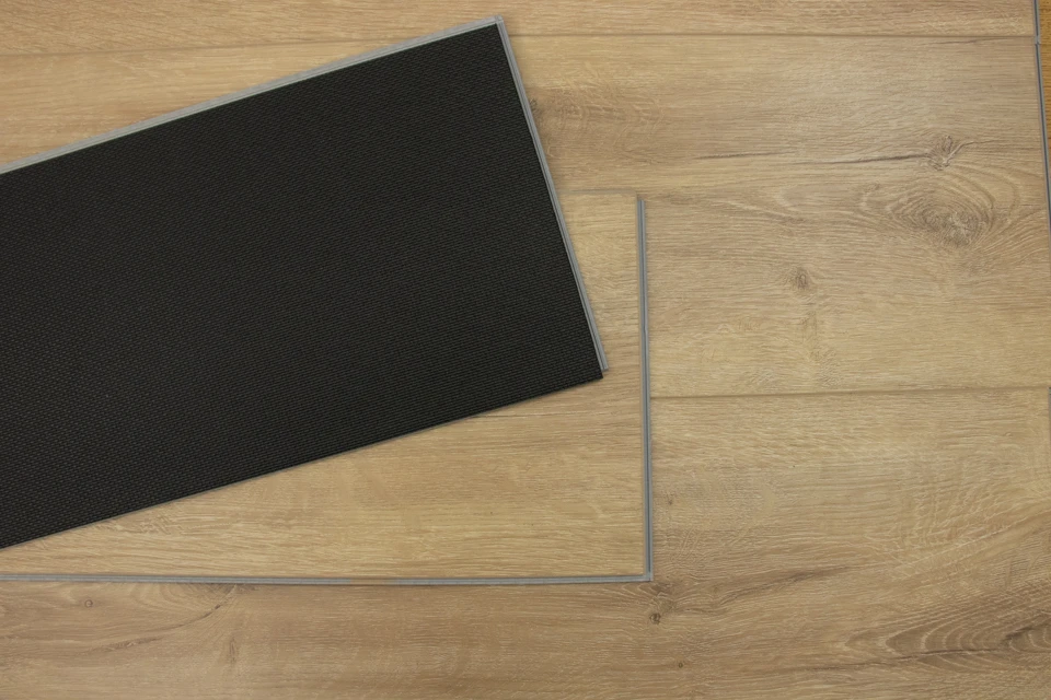 Supremo Royal Luxury Click Vinyl Rigid Core Flooring Nature With Built In Underlay 6mm By 228mm By 1520mm 8 Supremo Royal Luxury Click Vinyl Rigid Core Flooring Nature With Built In Underlay 6mm By 228mm By 1520mm - Image 6