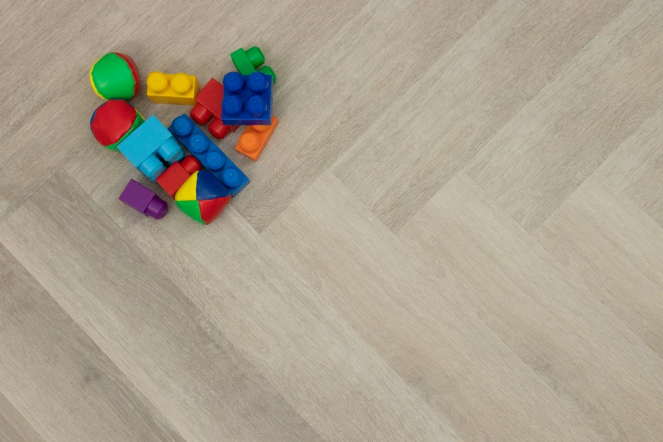 Supremo Luxury Click Vinyl Rigid Core Herringbone Flooring Pure White With Built In Underlay 6mm By 126mm By 630mm 5 Supremo Luxury Click Vinyl Rigid Core Herringbone Flooring Pure White With Built In Underlay 6mm By 126mm By 630mm - Image 3