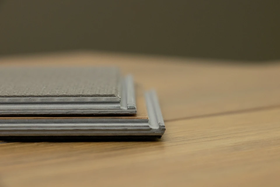 Supremo Luxury Click Vinyl Rigid Core Herringbone Flooring Galil With Built In Underlay 6mm By 127mm By 610mm 6 Supremo Luxury Click Vinyl Rigid Core Herringbone Flooring Galil With Built In Underlay 6mm By 127mm By 610mm - Image 4