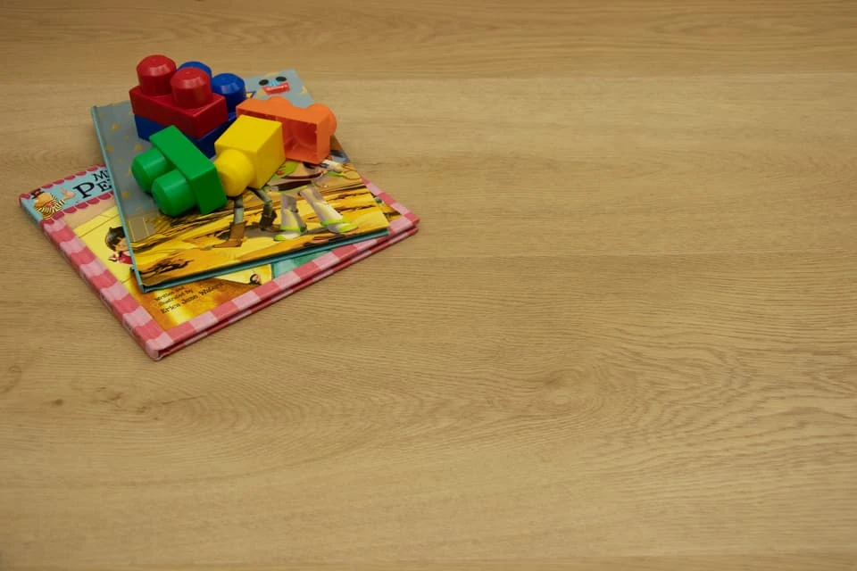 Supremo Luxury Click Vinyl Rigid Core Flooring Silica With Built In Underlay 4.8mm By 181mm By 1220mm 3 Supremo Luxury Click Vinyl Rigid Core Flooring Silica With Built In Underlay 4.8mm By 181mm By 1220mm