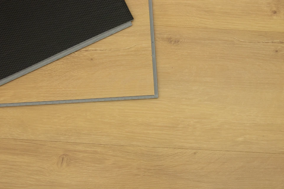 Supremo Diamond Luxury Click Vinyl Rigid Core Flooring Nature With Built In Underlay 8mm By 178mm By 1220mm 5 Supremo Diamond Luxury Click Vinyl Rigid Core Flooring Nature With Built In Underlay 8mm By 178mm By 1220mm - Image 3