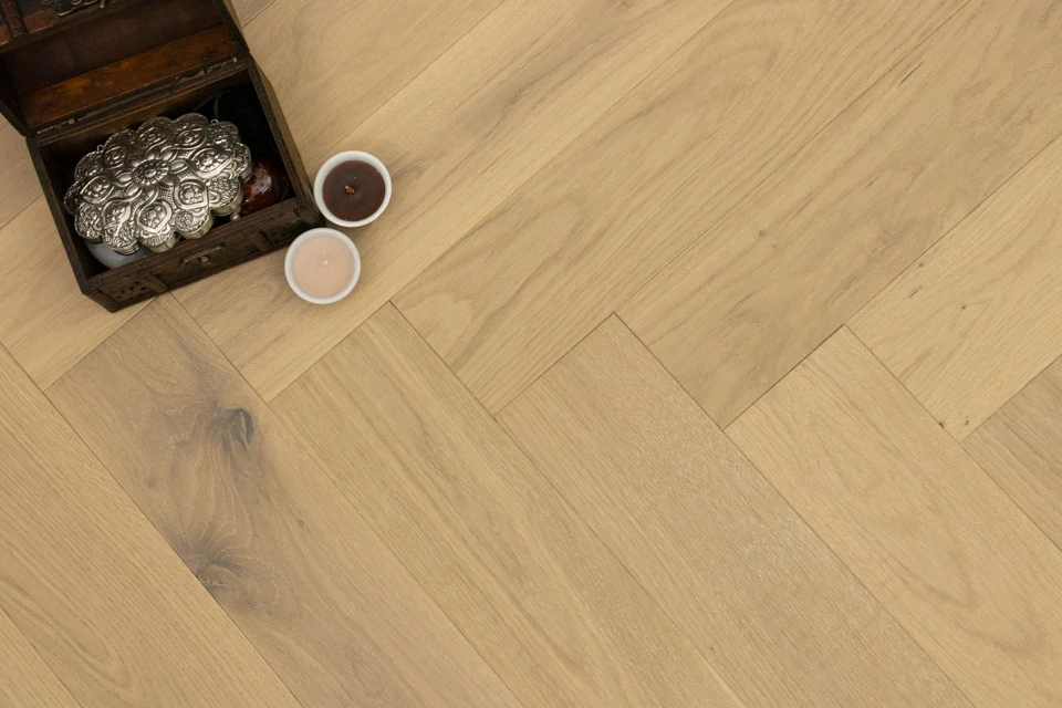Natural Engineered Flooring Oak Herringbone White Cream Uv Oiled 14/3mm By 90mm By 450mm 3 Natural Engineered Flooring Oak Herringbone White Cream Uv Oiled 14/3mm By 90mm By 450mm